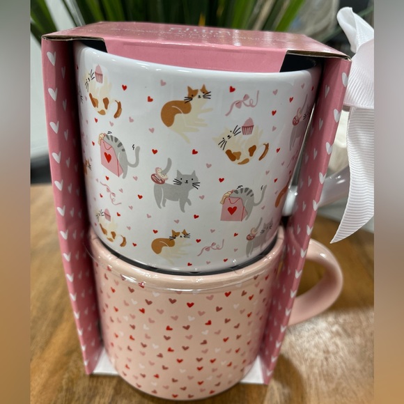 Valentine Cats and Hearts Set of 2 Stackable Ceramic Coffee Mugs NEW - Picture 5 of 6